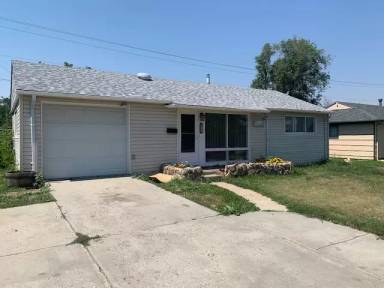 Main picture of 242 Lark St