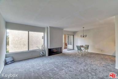 Main picture of 5870 Green Valley Cir