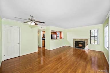 Main picture of 15054 Avenida Venusto