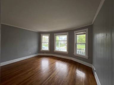 Main picture of 710 12th St