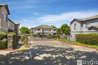Main picture of Davis Oaks Condominiums