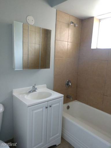 Main picture of 7515 N Seeley Ave