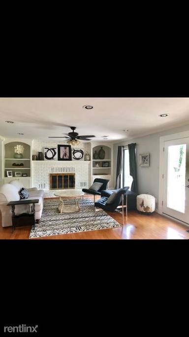 Main picture of 3221 Foxcroft Rd