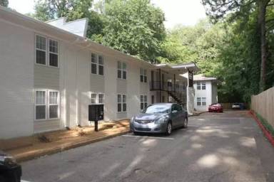 Main picture of 216 N Hollywood St