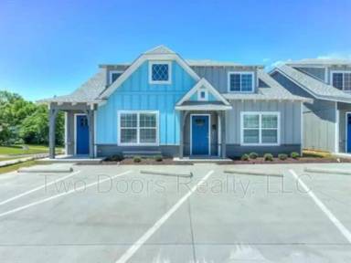 Main picture of 2805 N Kentucky Ave