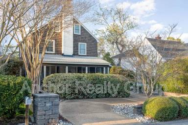 Main picture of 221 54th St