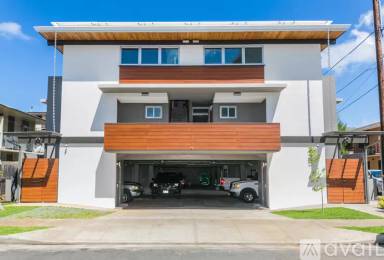 Main picture of 910 Wiliwili St