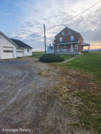 Main picture of 2964 Grand Point Rd