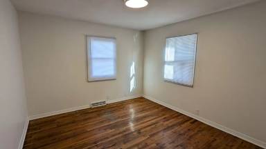 Main picture of 2517 3rd Ave