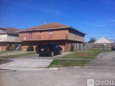 Main picture of 1665 Alexander Ct
