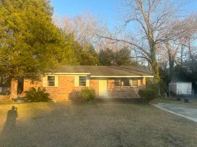 Main picture of 351 Locust Ave