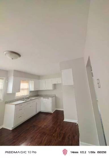 Main picture of 5337 N 61st St