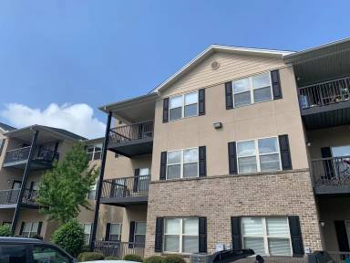 Main picture of 607 W Glenn Ave