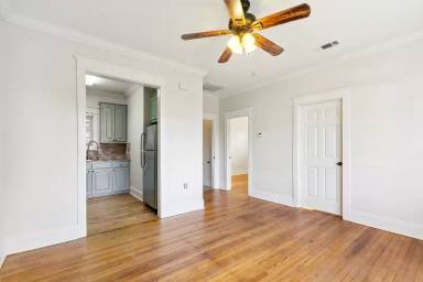 Main picture of 3259 Carlotta St