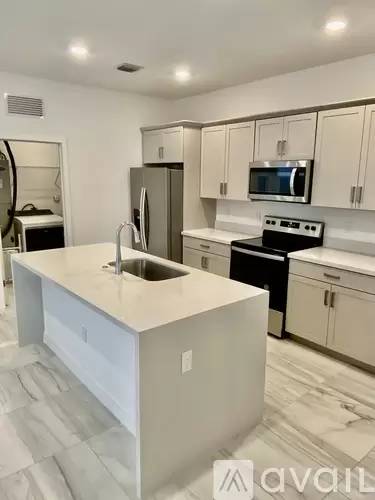 Main picture of 212 Pennock Trace Dr