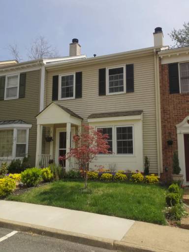 Main picture of 1005 Huntwood Ln