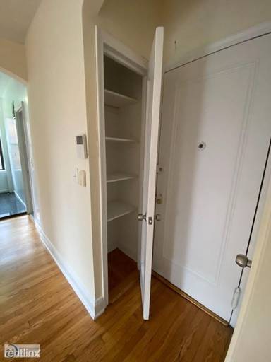 Main picture of 161 E 55th St
