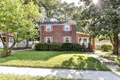 Main picture of 305 N Greenbrier St