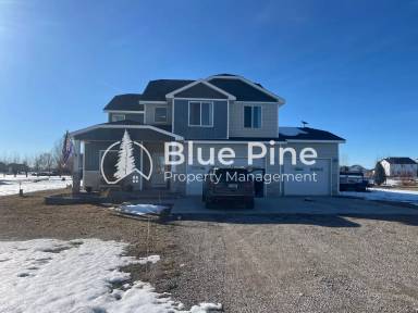 Main picture of 427 N 3836 E