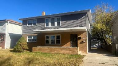 Main picture of 5922 N 84th St