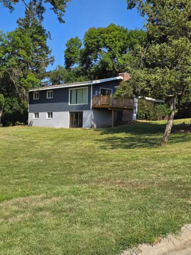 Main picture of 103 Valley View Dr