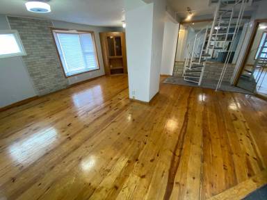 Main picture of 326 N 34th St