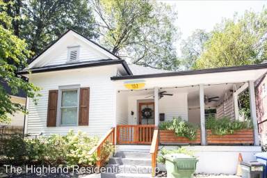 Main picture of 733 United Ave SE