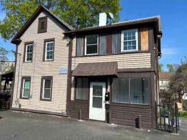 Main picture of 104 Rockwell Ave