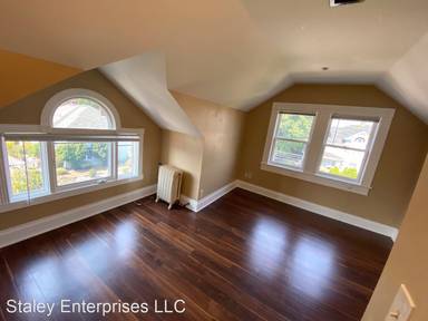 Main picture of 1720 NE 15th Ave