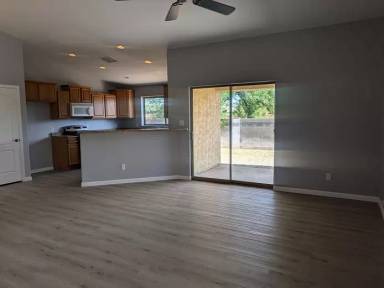 Main picture of 1206 W Prior Ave