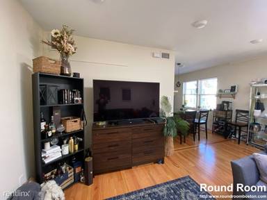 Main picture of 549 Washington St