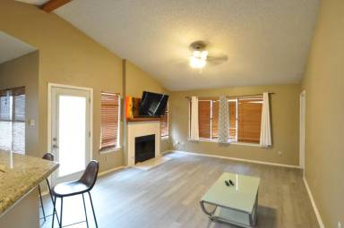 Main picture of 3008 Birch Dr