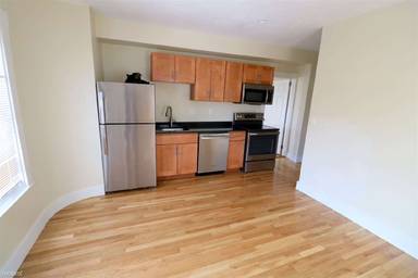 Main picture of 149 Franklin St