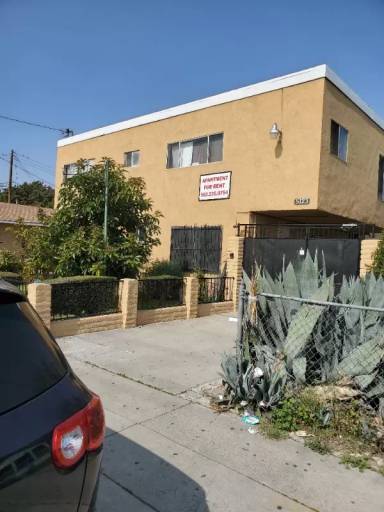 Main picture of 5123 Clara St