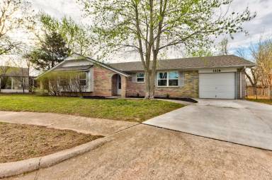 Main picture of 1528 Elk Cir