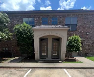 Main picture of 888 Kenilworth Pkwy