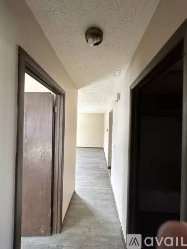 Main picture of 1403 Spring Ave NE