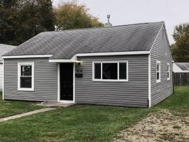 Main picture of 1235 Burke St