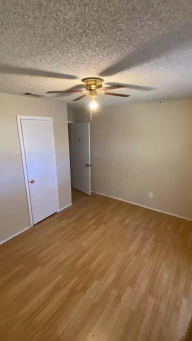 Main picture of 3728 Yosemite Dr