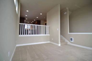 Main picture of 102 W Florentia St