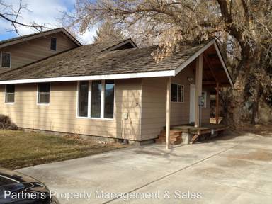 Main picture of 275 SW 2nd St