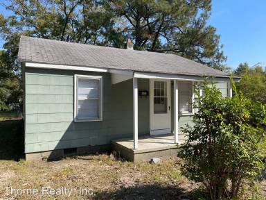 Main picture of 303 E Bryant St