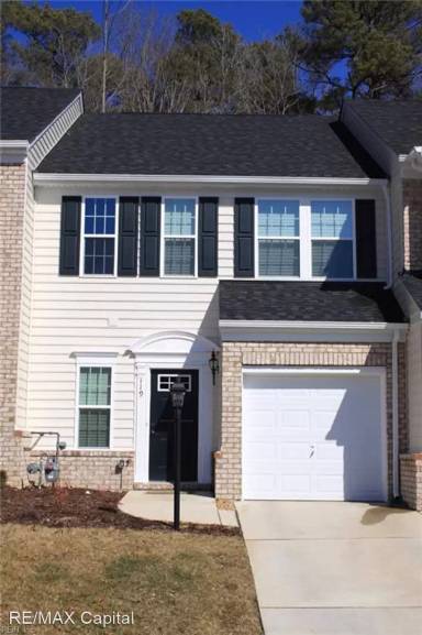 Main picture of 119 Riva Ct