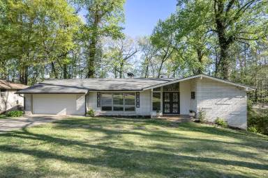 Main picture of 3296 N Embry Cir