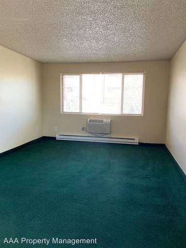 Main picture of 321 N 5th St