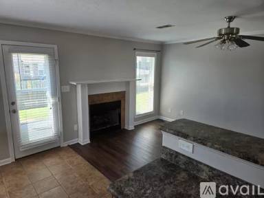 Main picture of 110 Livingston Cv