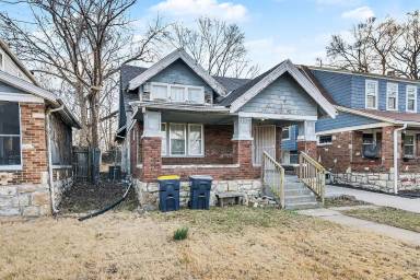 Main picture of 5619 Wayne Ave