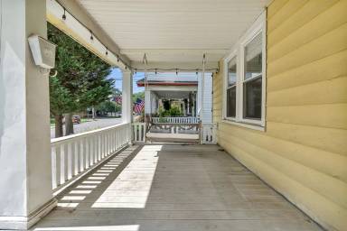 Main picture of 4511 Newport Ave