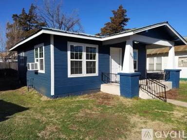 Main picture of 309 N 6th St