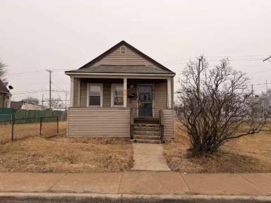 Main picture of 814 Summer St